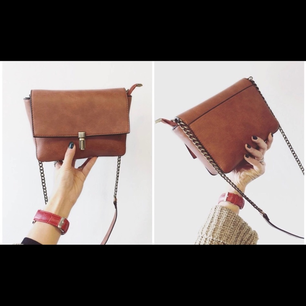 Cute Crossbody - Picture 3 of 5